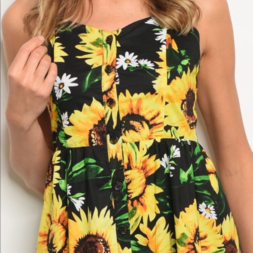 🎉HOST PICK🎉LAST 1💛BLACK SUNFLOWER PRINT DRESS - Picture 2 of 8